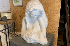 Femme-et-enfant-Marbre-de-Carrare